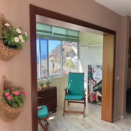 The Waves, Natural Pools & Sea Views,
